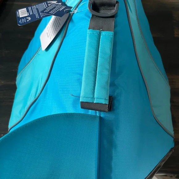 Dog swim vest…super cute shark fin - Picture 4 of 8